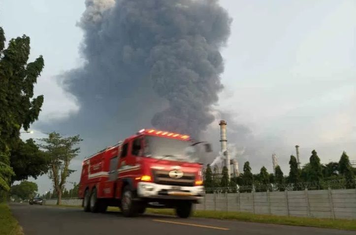 Info Terkini Korban Kebakaran Kilang Minyak Balongan Berjumlah 20 Orang ...