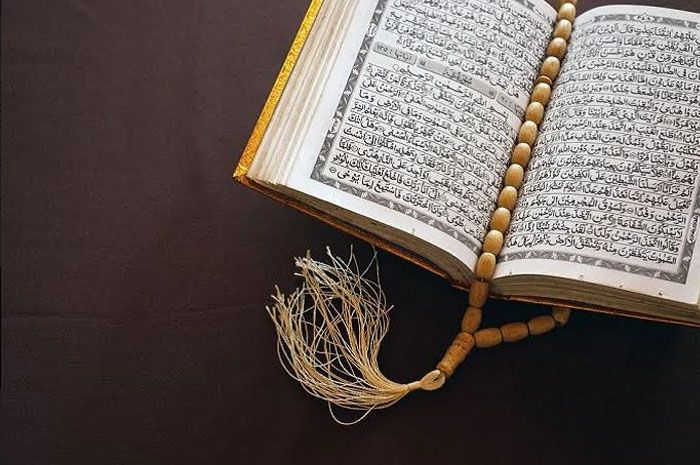 Ilustrasi Al-Quran. Berikut isi surat Al Bayyinah, latin, dan artinya, salah satu surat di Al Quran yang bisa dibaca di bulan Ramadhan 2021.