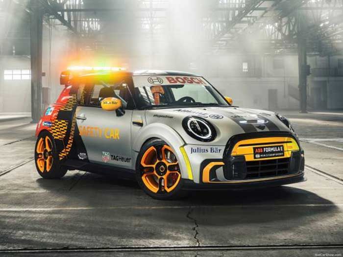 Mini safety car Formula E