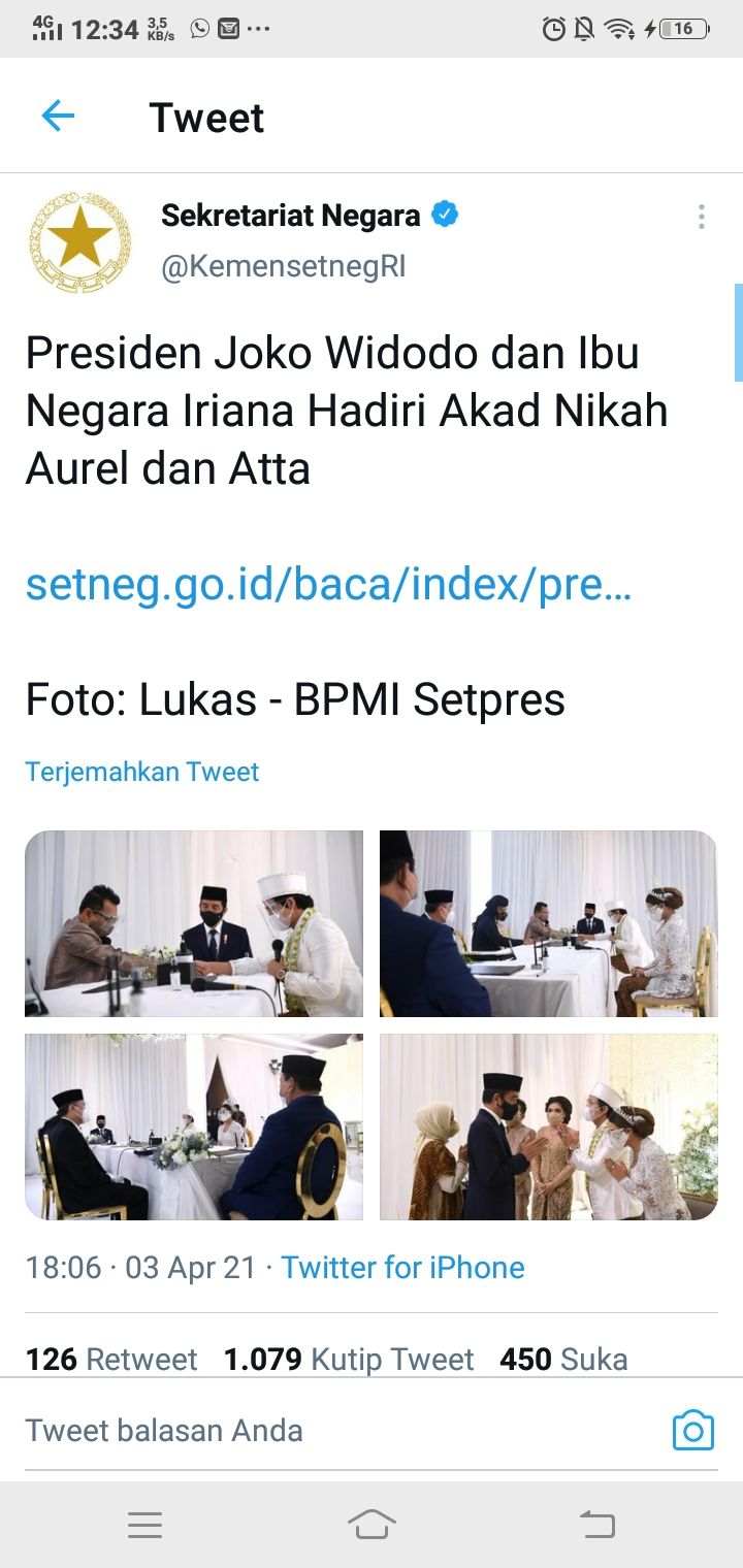 Unggahan Sekretariat Negara yang memperlihatkan Presiden Jokowi dan Prabowo Subianto saat menghadiri acara pernikahan.