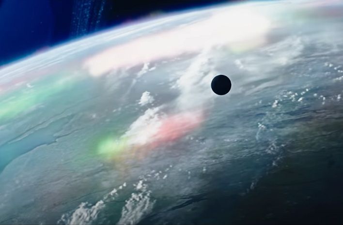 Planet baru yang dihuni manusia dalam Chaos Walking dari tangkapan layar kanal Youtube Lionsgate Movies.