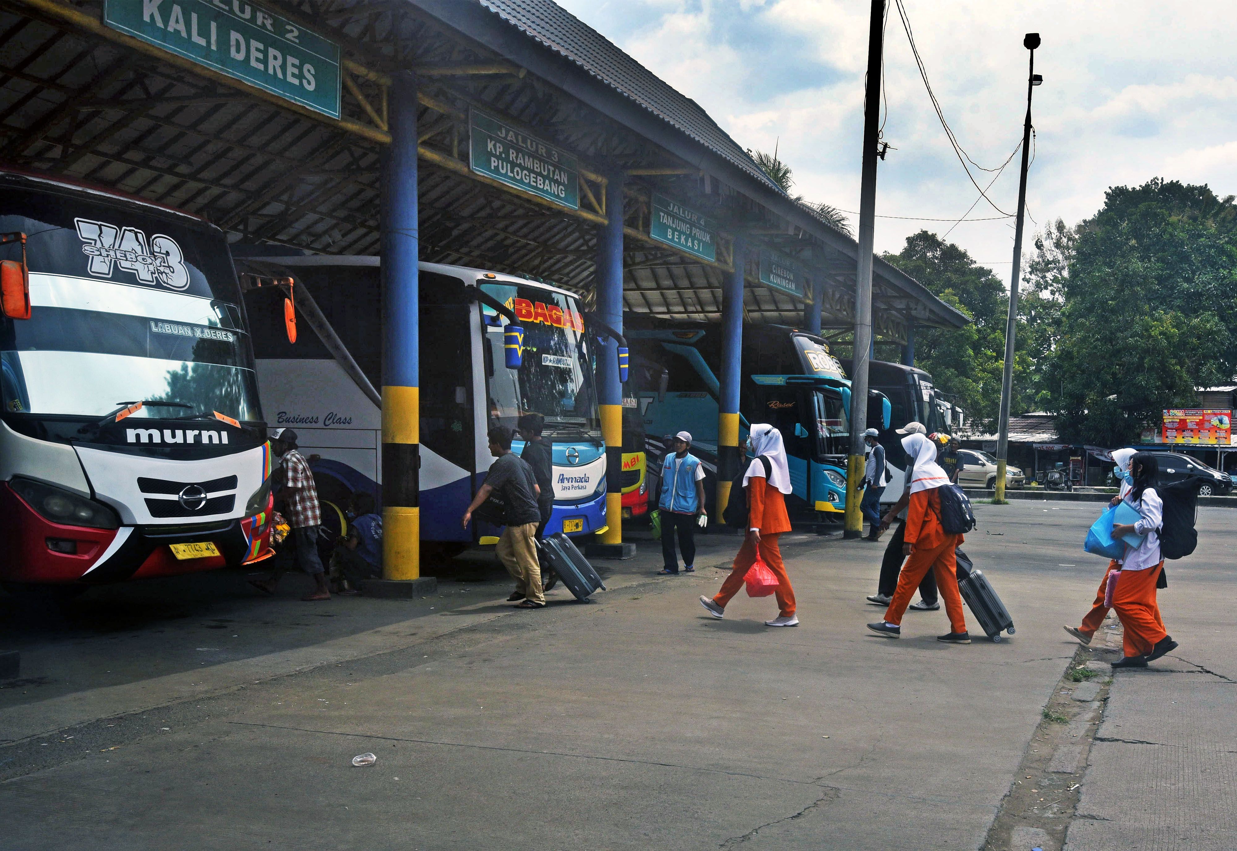 Mudik Lebaran 2021 Bus Mobil Motor Hingga Pesawat Dilarang Beroperasi Potensi Badung