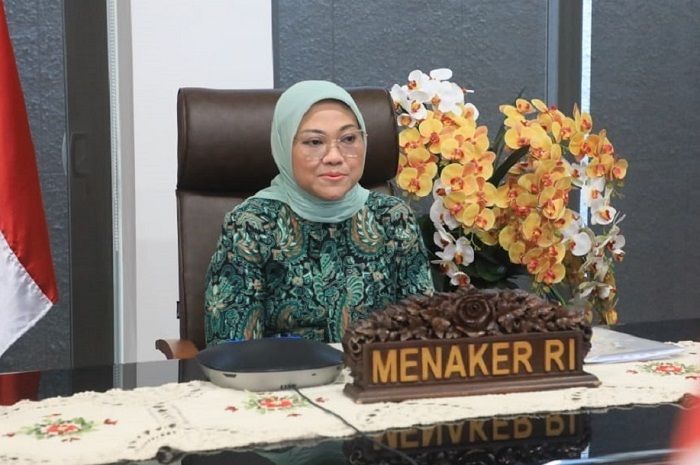 Menteri Ketenagakerjaan Ida Fauziah Fasilitasi Posko THR untuk Pekerja