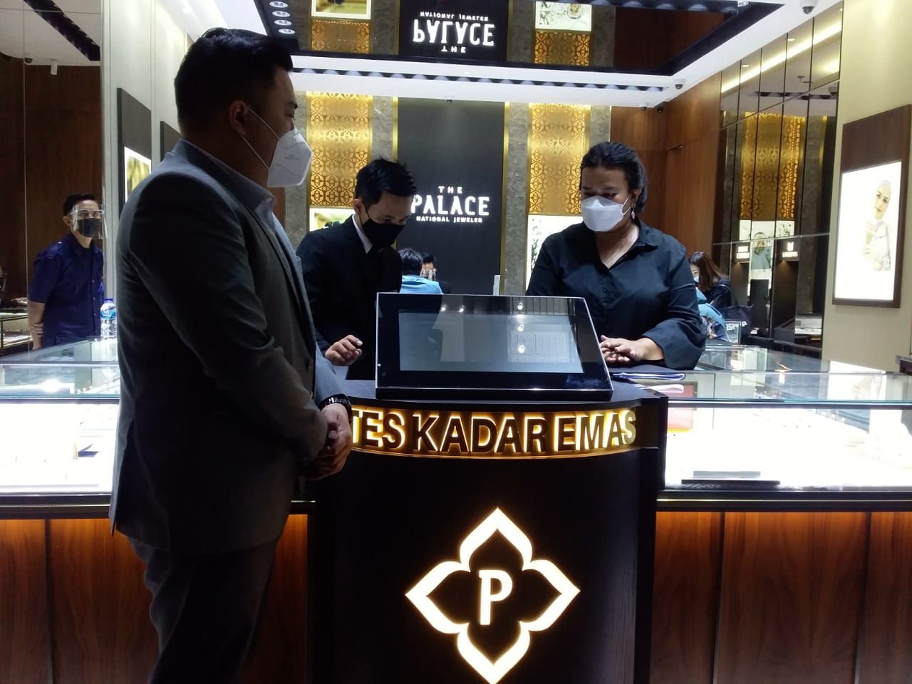 The palace national jewelry discount
