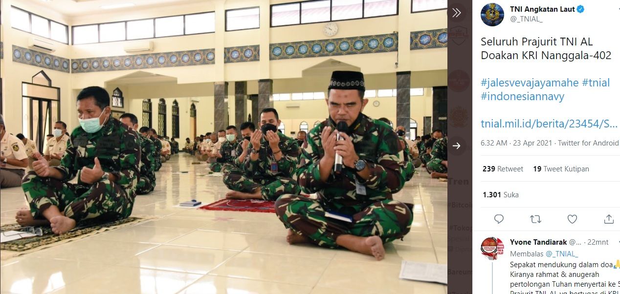 Potret Prajurit TNI AL gelar Doakan KRI Nanggala-402 di Masjid Al-Arif Mabesal