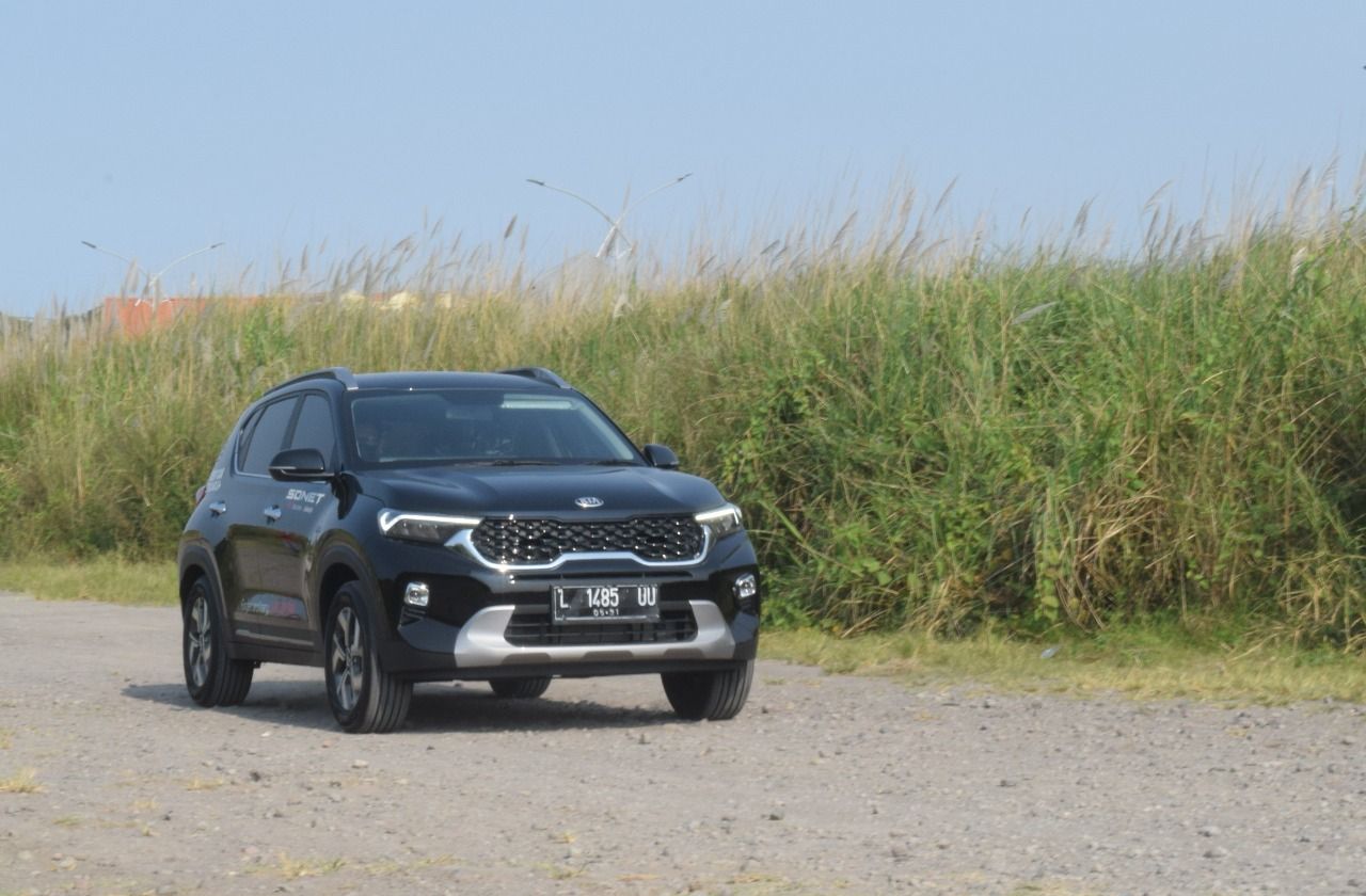 Test drive KIA SONET 7 seater