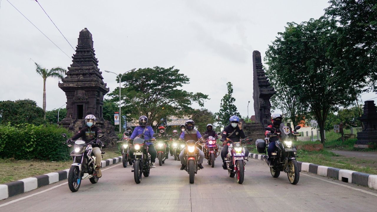 Ngabuburide Assosiasi Street Fire Indonesia Dan Honda Street Fire Club Indonesia Dalam Kopdar Laki CB150R