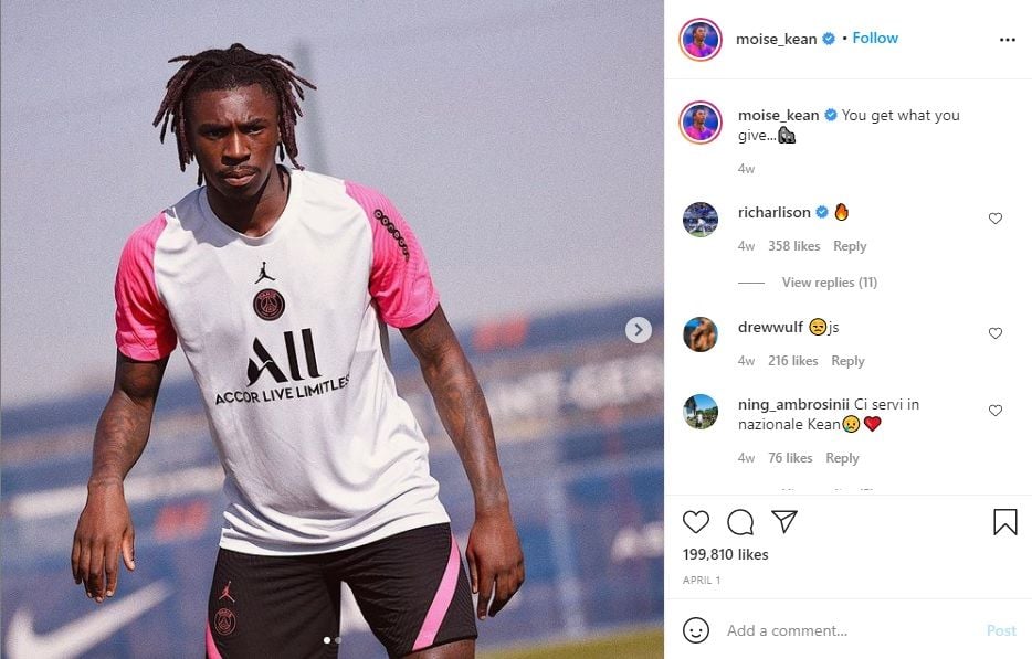 Penyerang PSG berdarah Italia, Moise Kean.