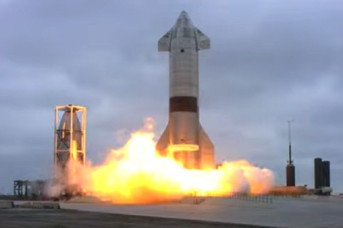 SpaceX Luncurkan Roket Starship SN15 dan Lakukan ...