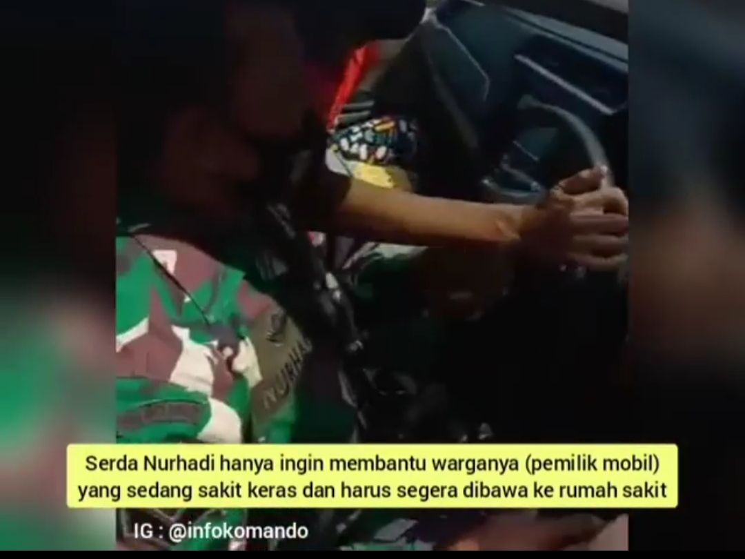 Serda Nurhadi anggota TNI dari Kodim Jakarta Utara berupaya sabar walau dicaci maki oleh kawanan yang diduga debt collector