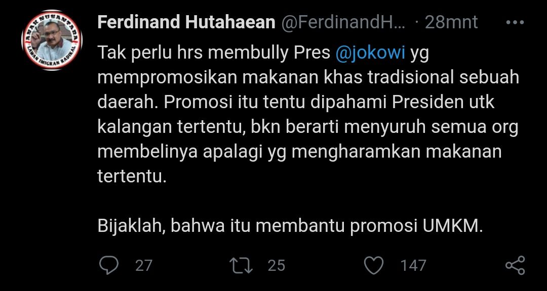 Tangkapan layar cuitan Ferdinand Hutahaean yang mengimbau publik untuk tak membully Presiden Jokowi./