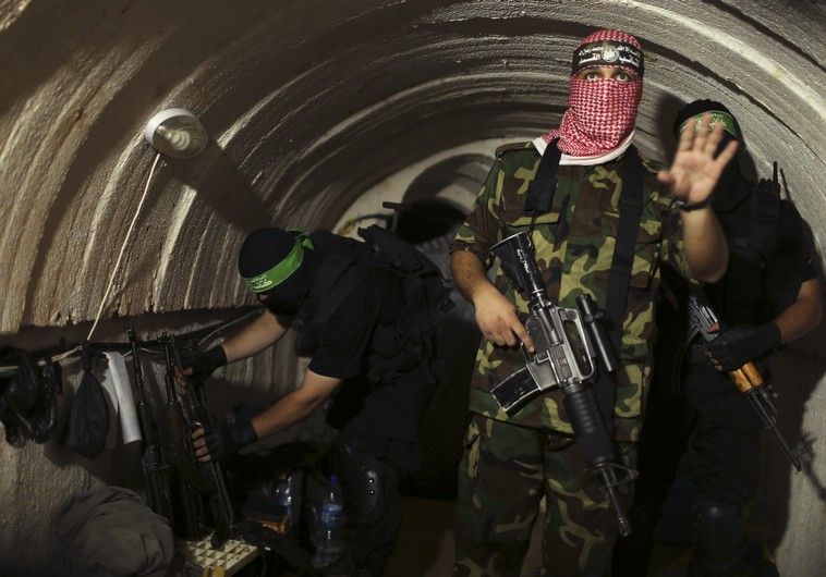 Hamas membangung terowongan di Jalur Gaza sebagai cara untuk bertahan dan menyerang Israel.