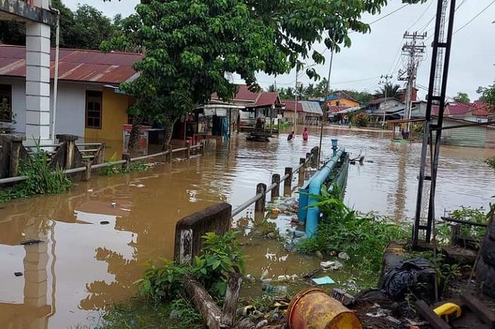 Waspada Potensi Banjir Dan Longsor Mengintip Di 16 Wilayah Simak Daftar Provinsinya Hallo Bogor