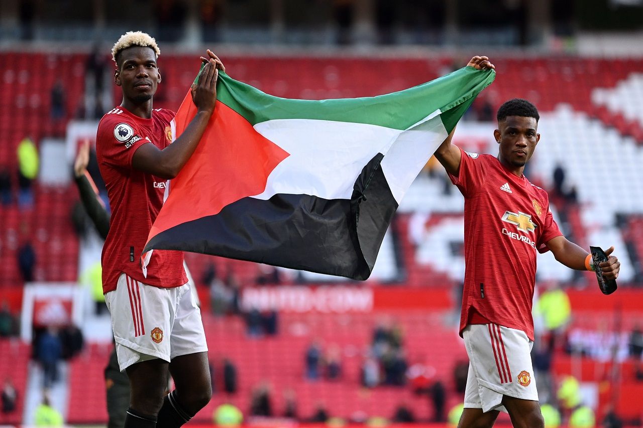 Paul Pogba Kibarkan Bendera Palestina Pemain Bola Dari Belanda Edit Jadi Israel Pikiran Rakyat Com