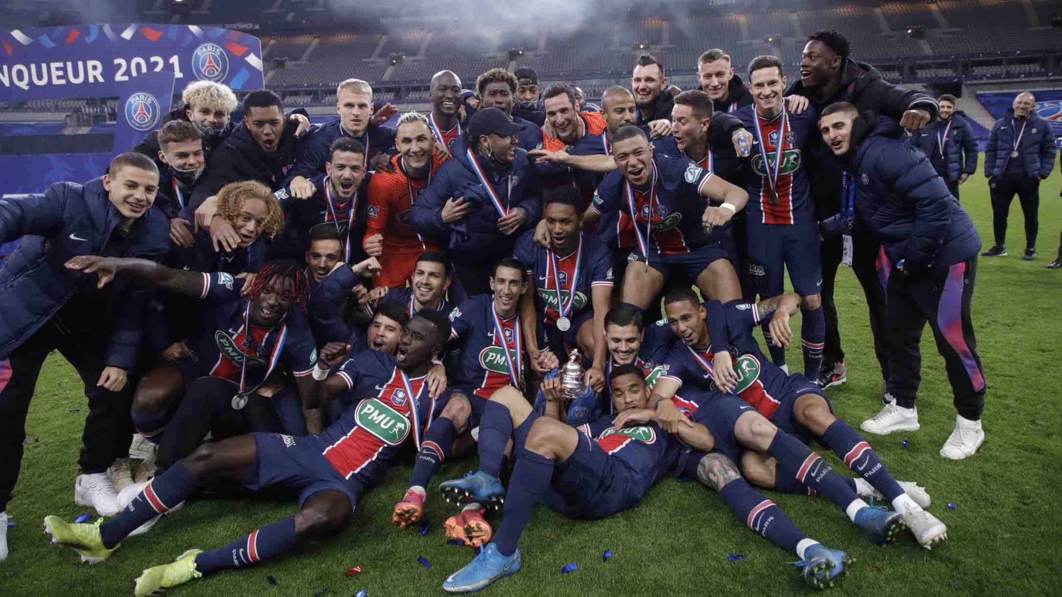 PSG juara Coupe de France musim ini usai mengalakan AS Monaco 2-0 di Stade de France (19 Mei 2021)