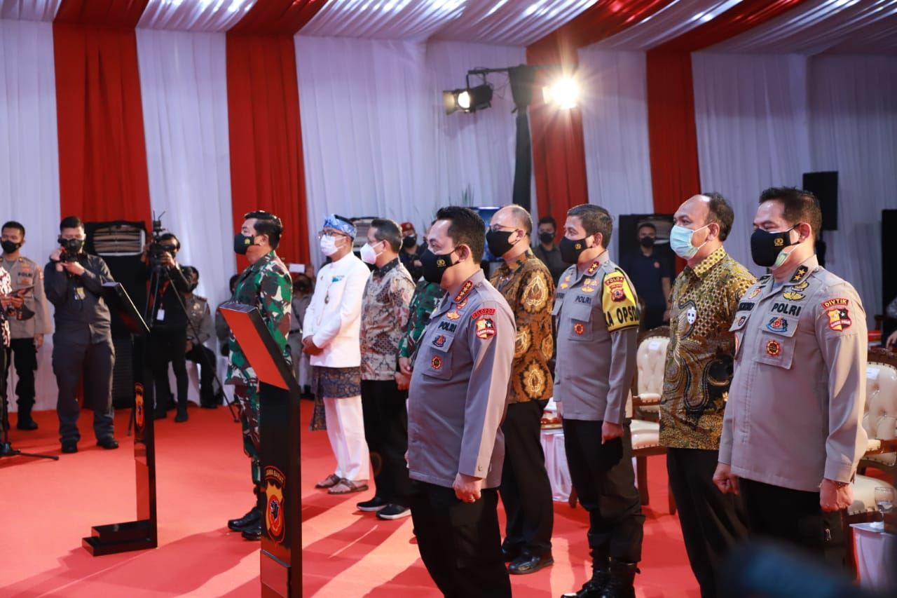 Respon Cepat Aduan Masyarakat, Panglima TNI dan Kapolri Luncurkan Hotline 110 atau Layanan Darurat.*