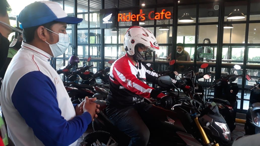 Edukasi riding postur untuk All New CB150R Streetfire