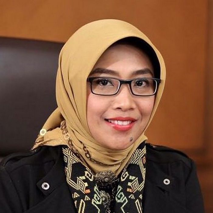 Dr. Eniya Listiani Dewi//you tube.com