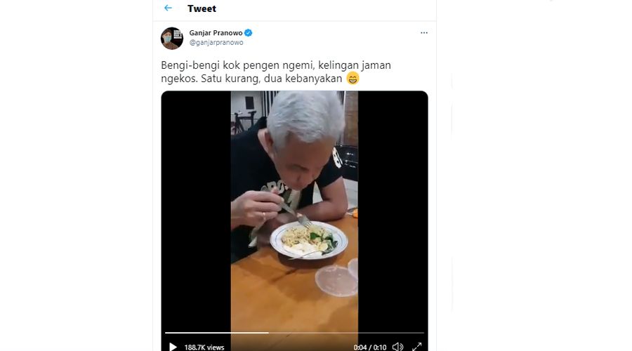 postingan Ganjar Pranowo sedang makan mie 'anak kos'