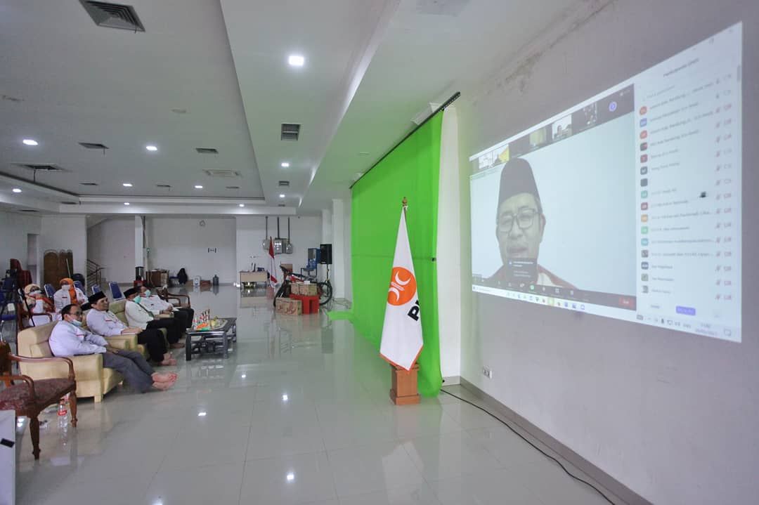 pengurus dan unsur stuktural DPD PKS Kabupaten Bandung saat menggelar rakerda secara virtual, Sabtu 29 Mei 2021