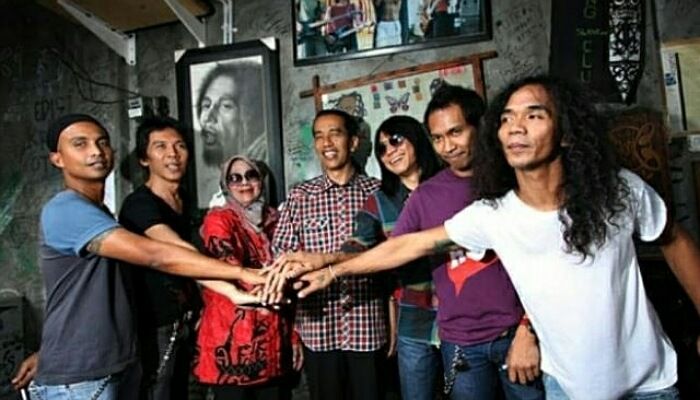 Gitaris Slank Diangkat Menjadi Komisaris di PT Telkomsel ...