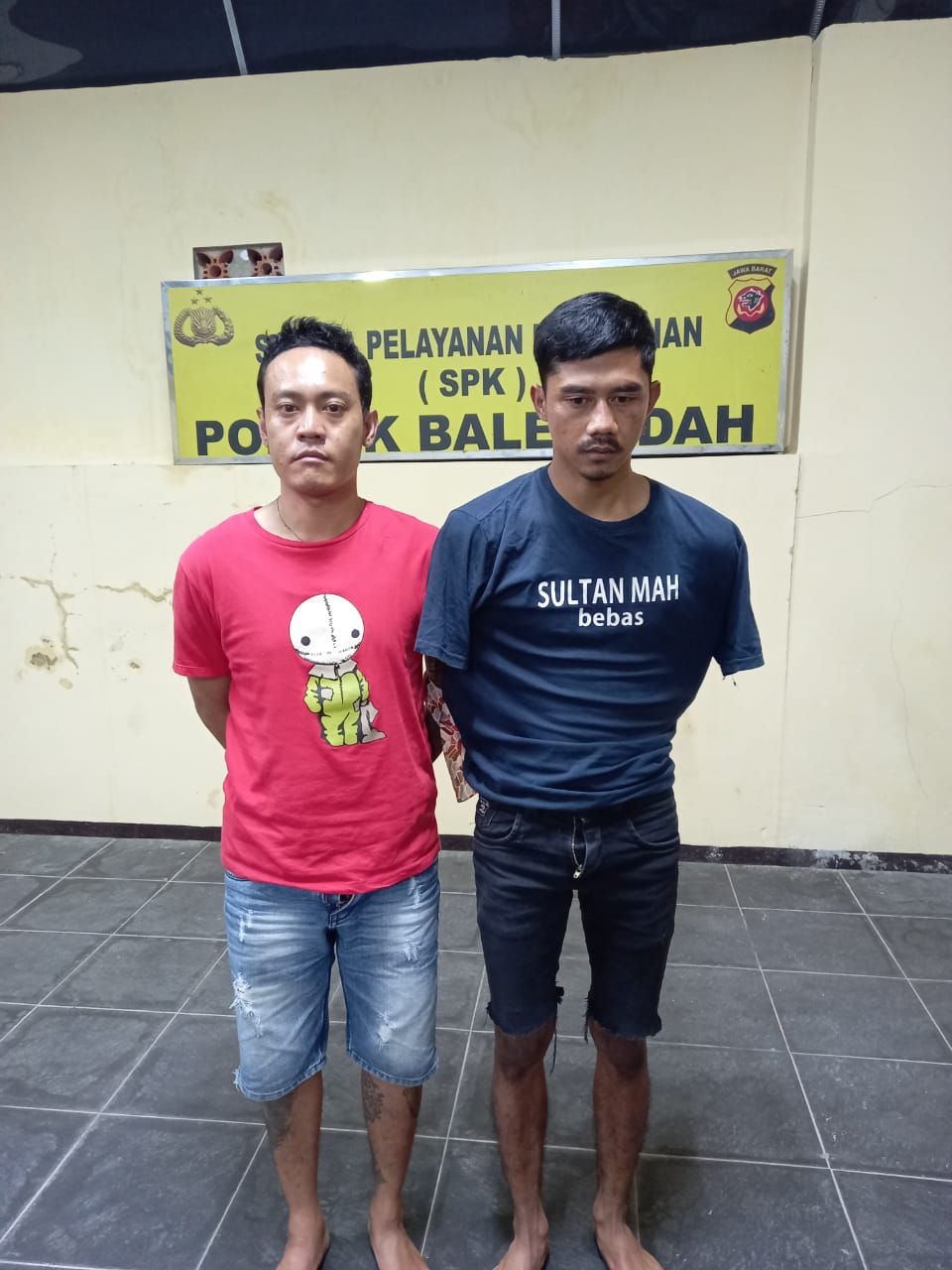 DSP dan GWK, yang diduga dua pelaku pembacokan terhadap korban Rahmat Suhendar diamankan jajaran Polsek Baleendah, Polresta Bandung, Selasa, 1 Juni 2021./istimewa
