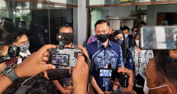 Ketua Umum Partai Demokrat, Agus Harimurti Yudhoyono (AHY) saat ditemui di Gedung Budaya Sabilulungan, Soreang, Kabupaten Bandung, Kamis 3 Juni 2021