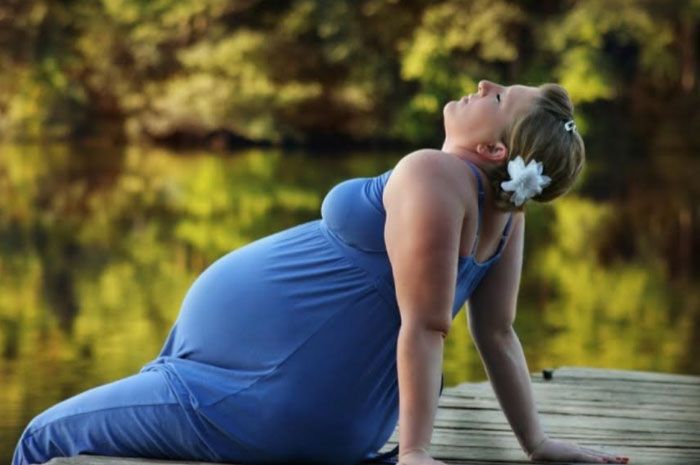 Penyebab kaki bengkak saat hamil 9 bulan