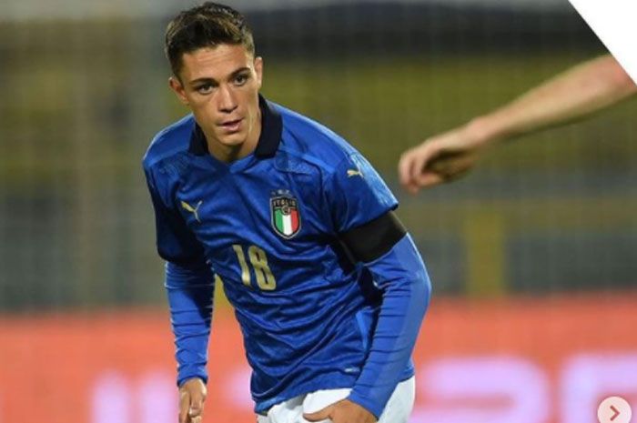 Profil Giacomo Raspadori, Striker Italia Euro 2020 yang ...