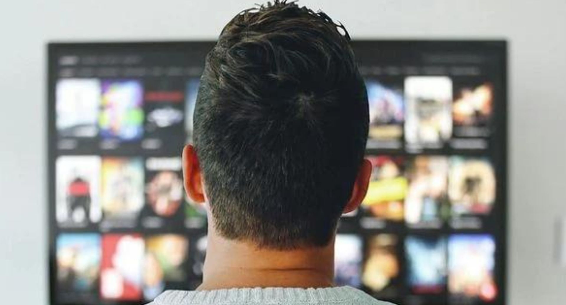 Ilustrasi nonton, Jadwal acara TV lengkap 11 Mei 2022 /Ilustrasi nonton TV. 