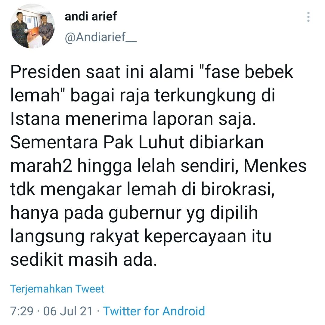 Tangkapan layar cuitan Andi Arief yang soroti kinerja Presiden Jokowi./