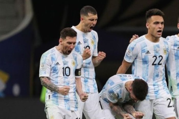 Lionel Messi menyebut dirinya ingin sekali memberikan trofi bagi Argentina, termasuk trofi Copa America 2020 pekan ini.