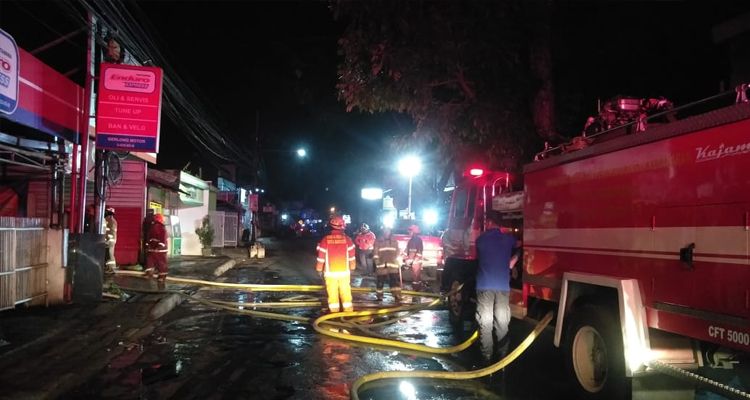 Kebakaran ruko di Gegerkalong Hilir, Kota Bandung, Sabtu 10 Juli 2021