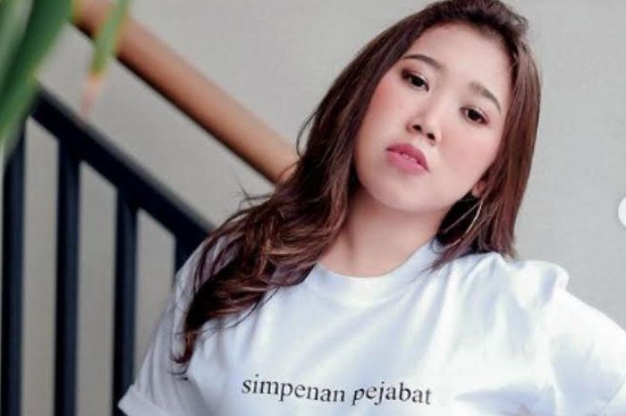 Profil Biodata Dan Fakta Menarik Kiki Saputri Komika Yang Roasting Anies Baswedan Di Lapor Pak