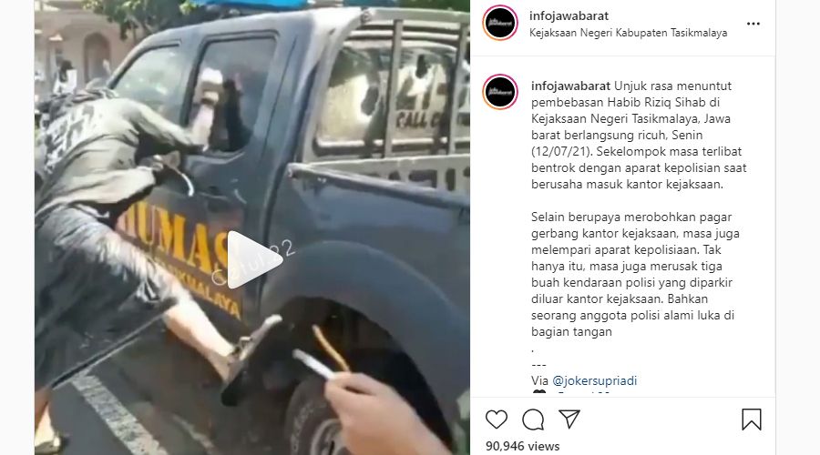 Pendukung Habib Rizieq Demo Ricuh Sampai Merusak Mobil Polisi, Diduga Karena Diabaikan Staf Kejaksaan