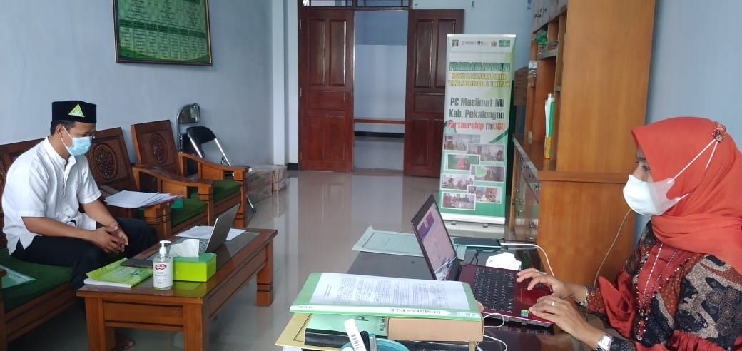 Staff Program Muslimat NU Kabupaten Pekalongan mengikuti Serial Webinar Mental Heatlh & Disability Institute