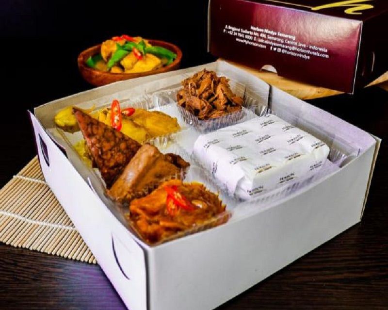 Horison Nindya Semarang Sediakan Paket Lunch Box Take Away dari Rp 25 Ribu