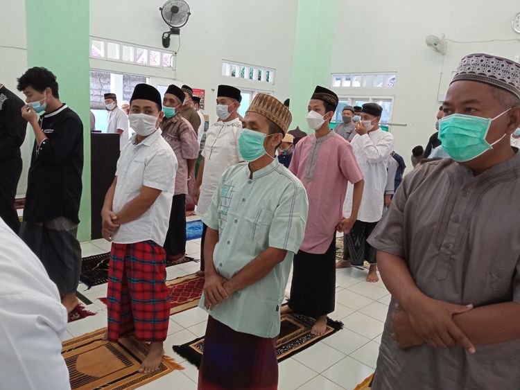 Umat Muslim Wajib Tahu! Berikut Tata Cara dan Niat Melaksanakan Sholat