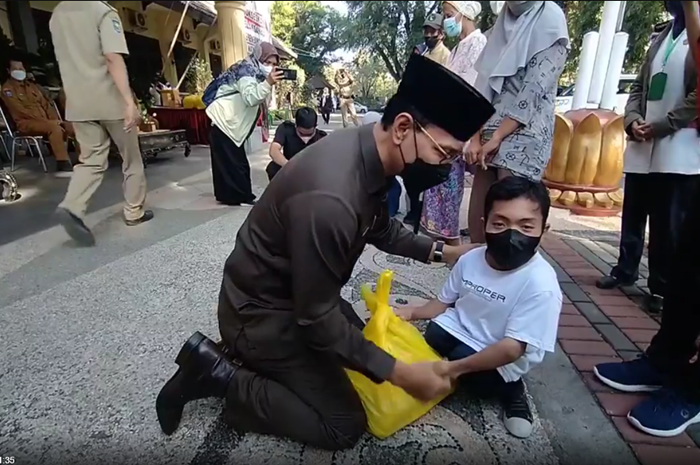 Wali Kota Mataram Sumbangkan 100 Persen Gaji Untuk Warga ...