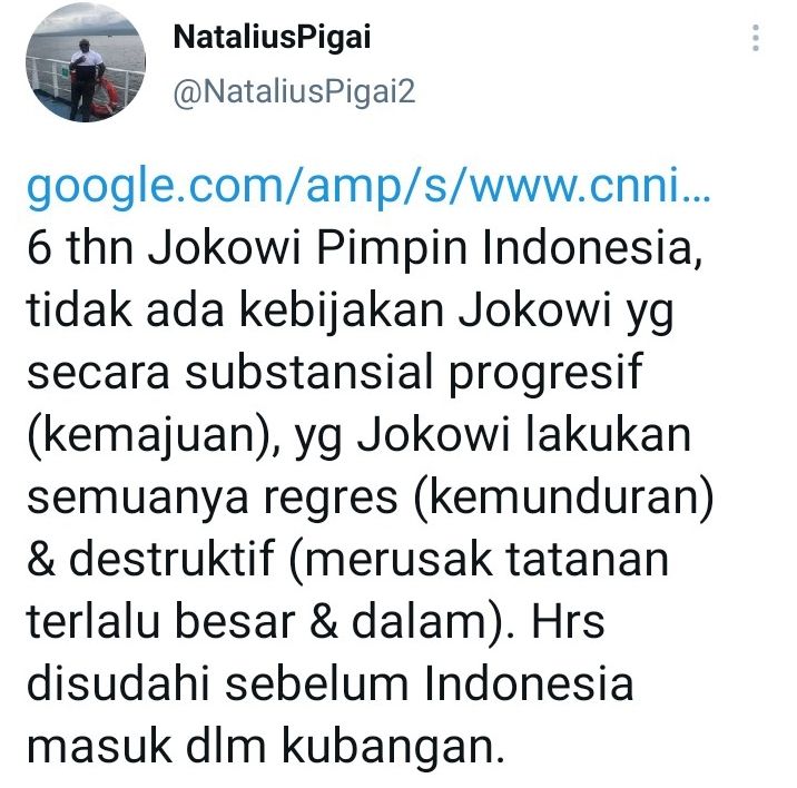 Tangkap layar Twitter pribadi Natalius Pigai yang mengeritik Jokowi.