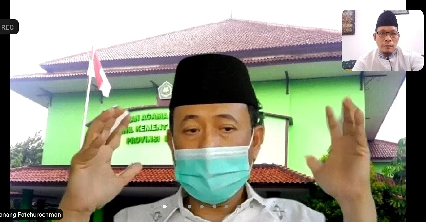 Kepala Kanwil Kemenag Banten, Nanang Fatchurochman saat memberikan arahan secara virtual penegasan Surat Edaran Menteri Agama Nomor 17 tahun 2021tentang PPKM Darurat, terutama dalam pelaksanaan Takbiran dan Sholat 'Ied di rumah.
