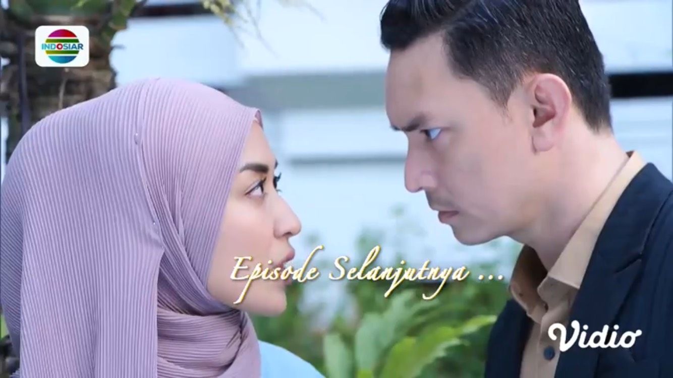 Salah satu adegan dalam Mega ‘Sinetron Suara Hati Istri : Nur’ salah satu acara televisi yang tayang di Indosiar//
