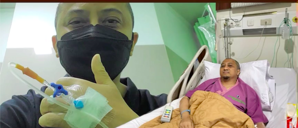 Yusuf Mansur mengabarkan kondisinya yang sedang terbaring sakit di RSPAD Gatot Soebroto dan harus menerima transfusi darah.