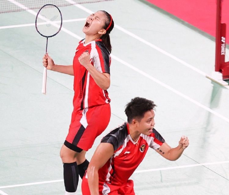 Pasangan Greysia/Apriyani rayakan kemenangan. Simak Juara Grup A hingga D di Badminton Olimpiade Tokyo Ganda Putri