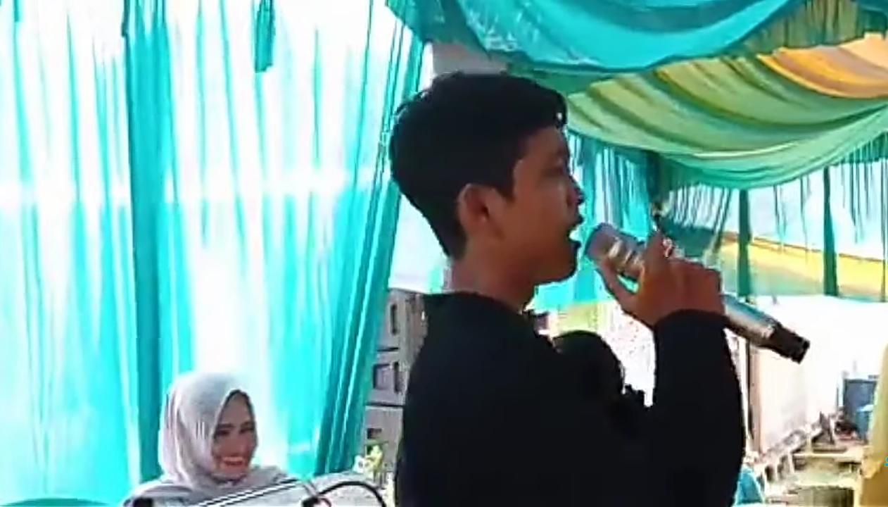 Viral Di Tiktok Video Pria Menyanyikan Lagu Potong Bebek Angsa Versi Dangdut Ini Liriknya Ringtimes Banyuwangi