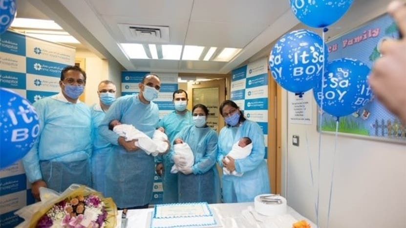 Ahmed, Adam, Mohamed dan Malek, dengan berat antara 1,6kg hingga 2kg, lahir ke dunia pada 6 Juli 2021. Mereka berfoto bersama staf medis di NMC Royal Hospital, Sharjah, di Uni Emirat Arab.