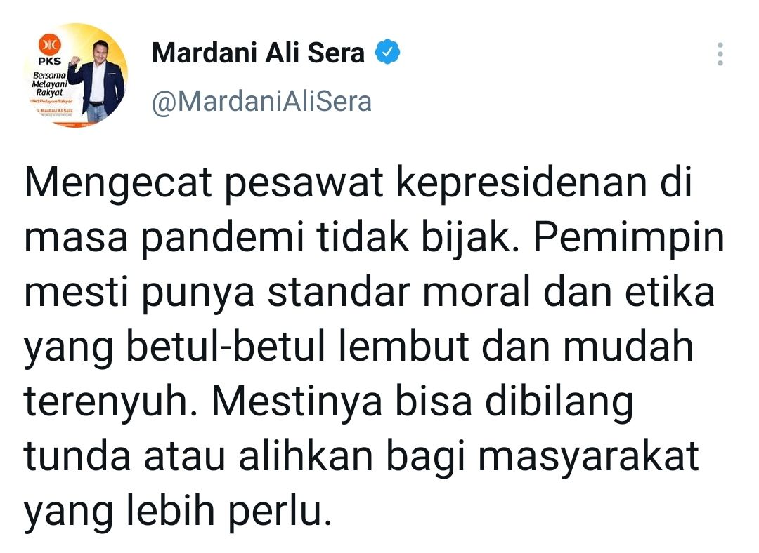 Tangkapan layar cuitan Mardani Ali Sera soal pengecatan ulang pesawat kepresidenan./