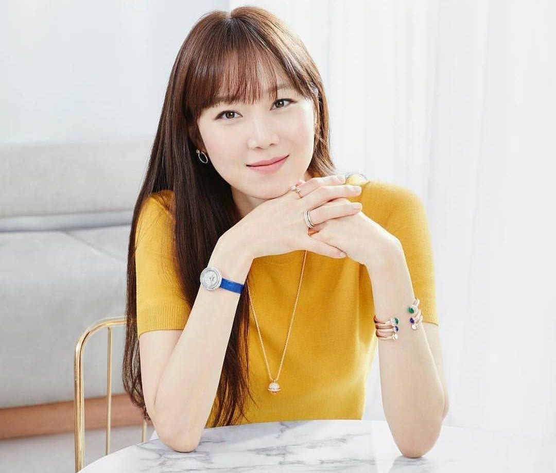 Gong Hyo Jin Aktris Korea Selatan yang cantik dan tampak awet muda