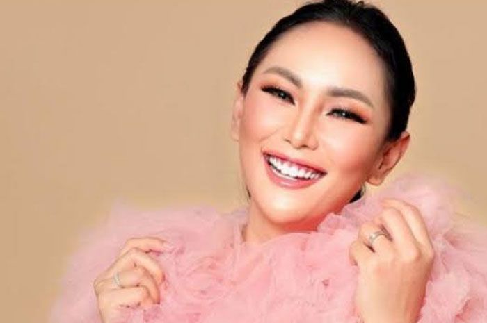 Profil Kalina Oktarani, Mantan Istri Vicky Prasetyo dan Deddy Corbuzier