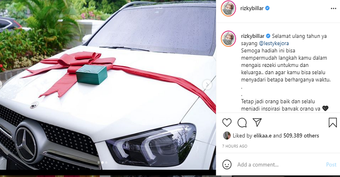 Unggahan foto Instagram Rizky Billar soal kado mobil dan jam tangan mewah untuk Lesti Kejora.